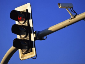 Camera giám sát vượt đèn đỏ tại các giao lộ hoạt động như thế nào?